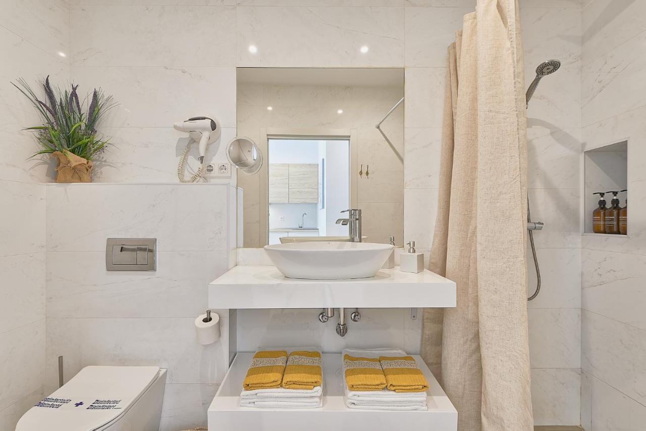 Suite Deluxe Face Mer Apart Малага Экстерьер фото