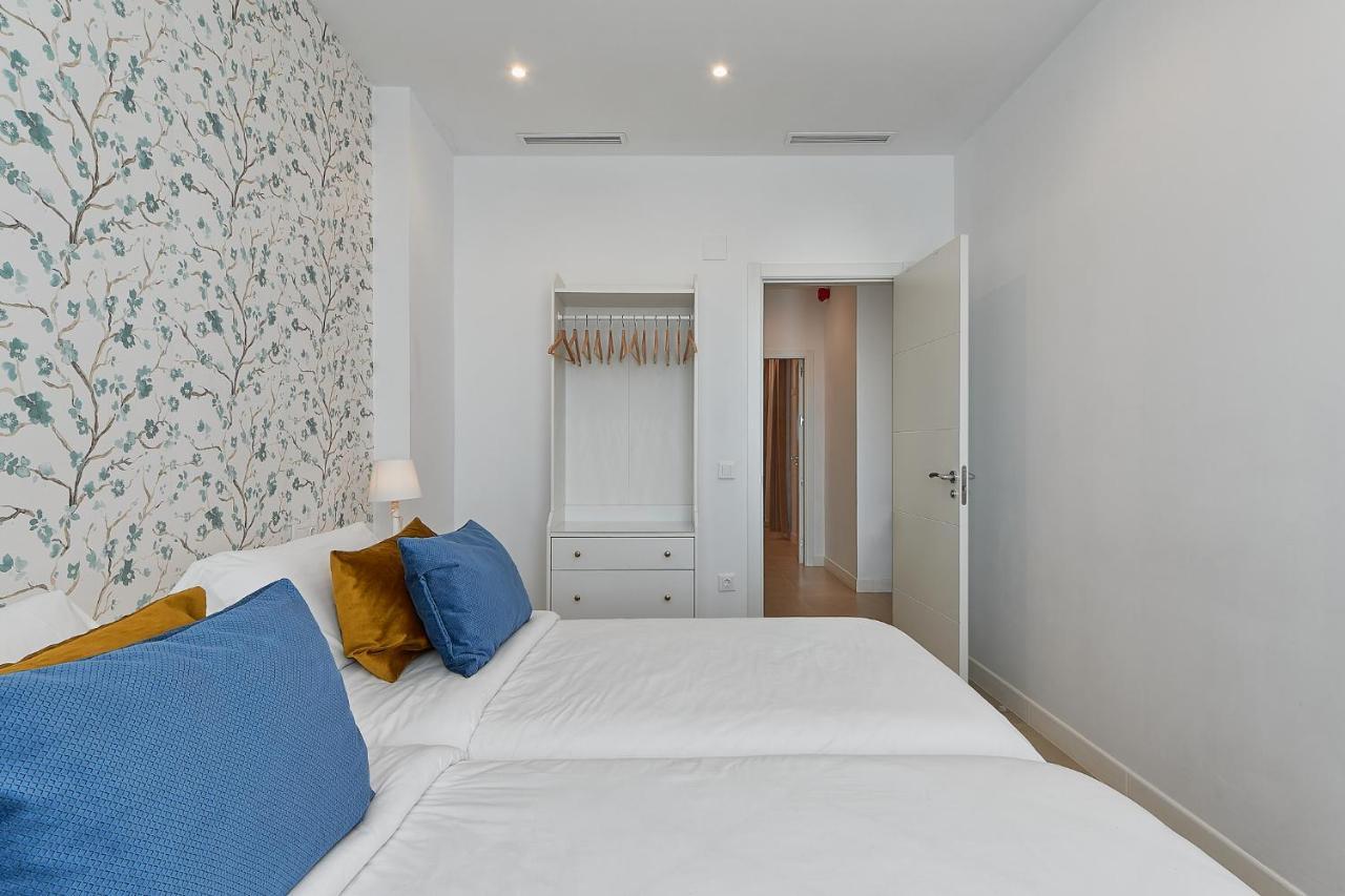 Suite Deluxe Face Mer Apart Малага Экстерьер фото