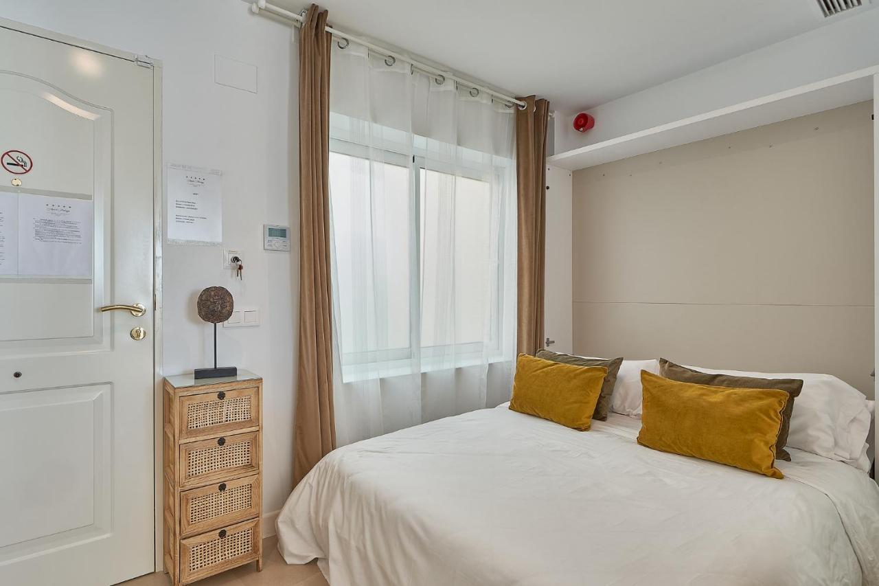 Suite Deluxe Face Mer Apart Малага Экстерьер фото